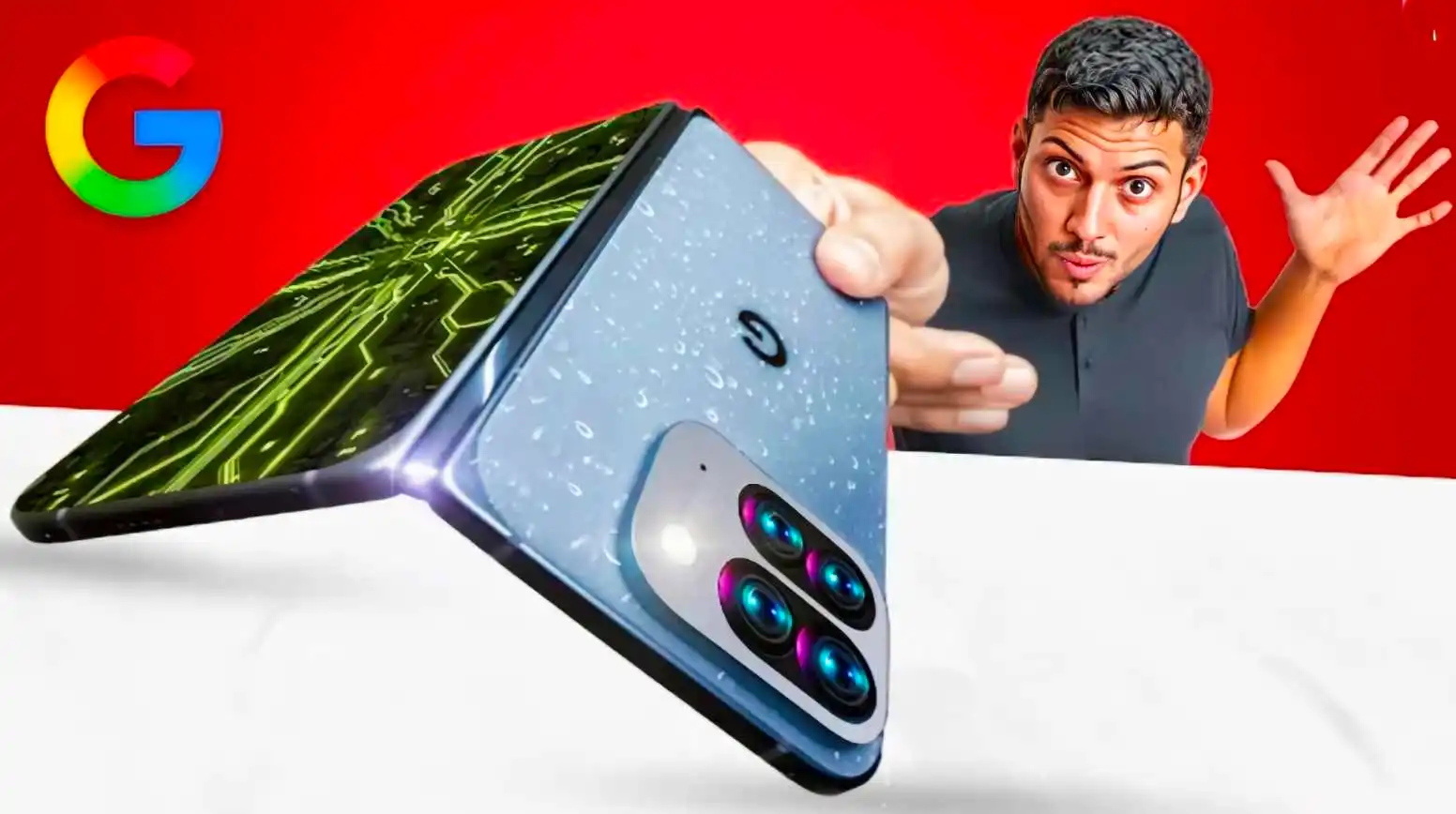 Google Pixel 10 Pro Fold का फोल्ड और अनफोल्ड डिस्प्ले (Google Pixel 10 Pro Fold unfolded and folded display)