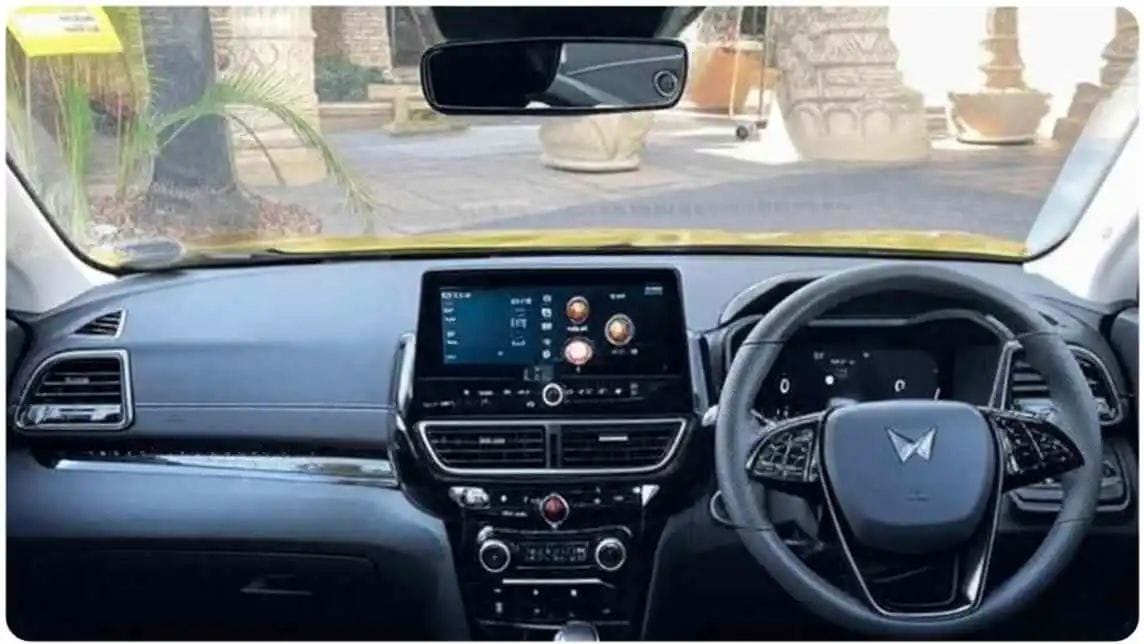 Mahindra Scorpio-N festive discount 2025,Mahindra Bolero Diwali offer October 2025,Mahindra XUV300 discount price in India,Mahindra SUV festive sale 2025 showroom